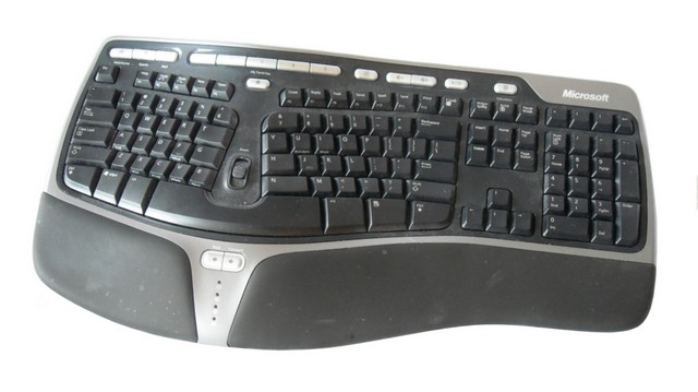 General purpose alphanumeric keyboard